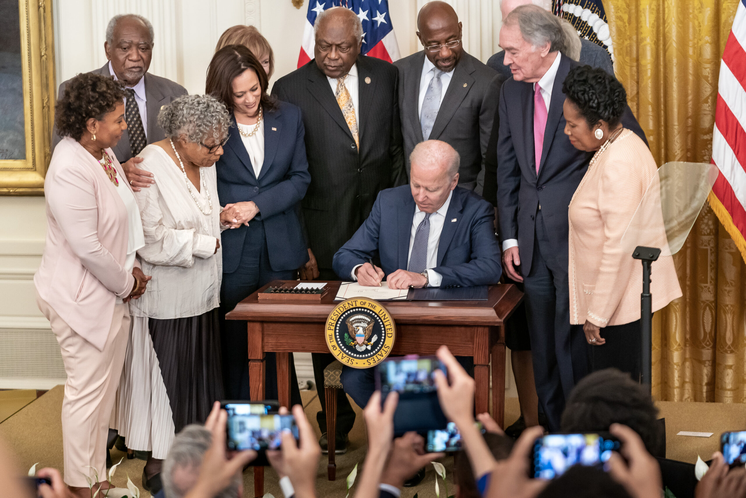 President Biden signs the Juneteenth National Indepence Day Act
